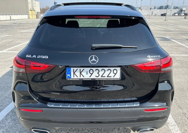 Mercedes-Benz GLA cena 187000 przebieg: 6000, rok produkcji 2023 z Kraków małe 742